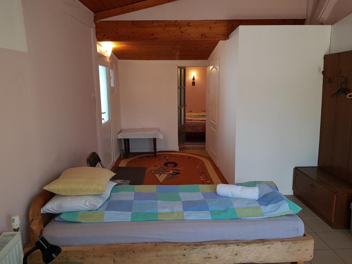 Hompot Accommodation Deva Exterior foto